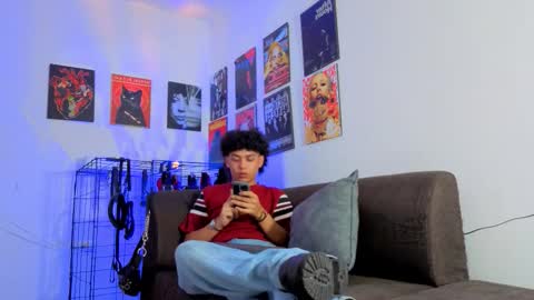 Snapshot of gaeloconner chatting on 09.11.25 Gael Conner online show from 09.11.25