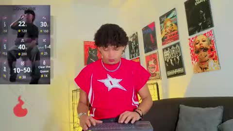 Snapshot of gaeloconner chatting on 11.26.25 Gael Conner online show from 11.26.25