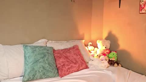 gaia_joness online show from 10.27.25