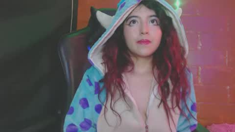 Snapshot of gakomenoshida chatting on 01.02.25 Kate 3 online show from 01.02.25