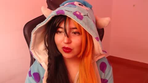 Snapshot of gakomenoshida chatting on 09.19.25 Kate 3 online show from 09.19.25