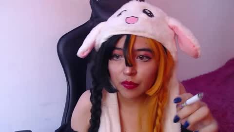 Snapshot of gakomenoshida chatting on 10.19.25 Kate 3 online show from 10.19.25