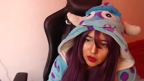 Snapshot of gakomenoshida chatting on 11.13.25 Kate 3 online show from 11.13.25