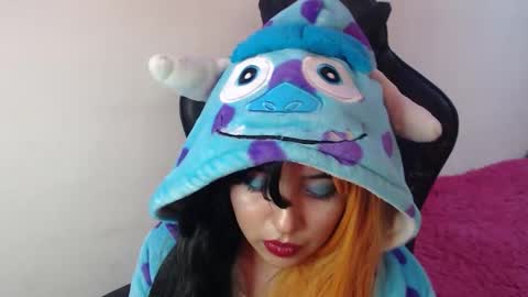 Snapshot of gakomenoshida chatting on 11.28.25 Kate 3 online show from 11.28.25