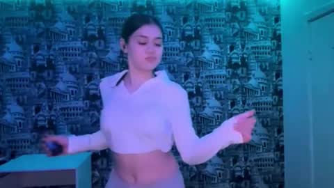 Snapshot of galehudley chatting on 12.15.25 Abigail online show from 12.15.25