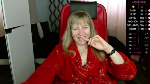 Snapshot of ganet469 chatting on 12.12.24 Janette online show from 12.12.24