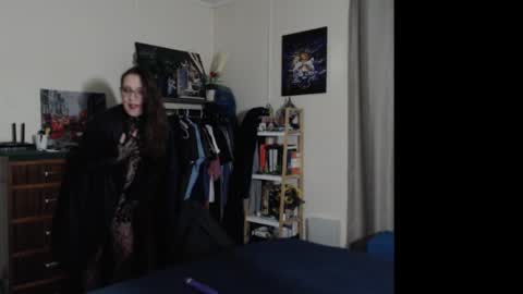 HOT  online show from 02.22.25