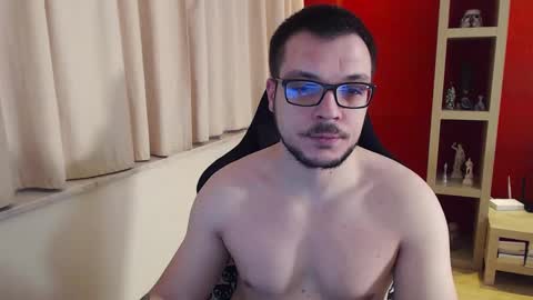 Snapshot of gangstalover8 chatting on 01.04.25 GangstaLover online show from 01.04.25