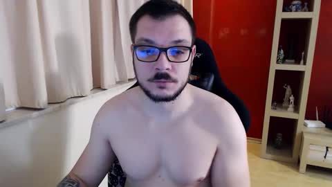 Snapshot of gangstalover8 chatting on 01.12.26 GangstaLover online show from 01.12.26