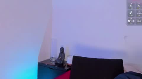 Alejo  online show from 12.04.25