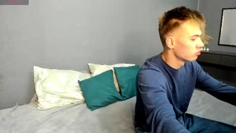 Snapshot of garden_of_eden_ chatting on 06.24.26 Max and Eva online show from 06.24.26