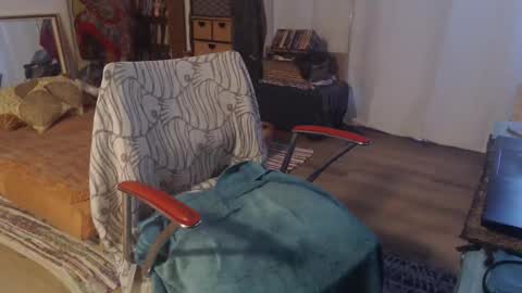 Snapshot of gardenboy321 chatting on 11.27.25 gardenboy321 online show from 11.27.25