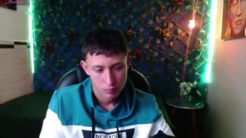 garuo_18 online show from 11.28.25