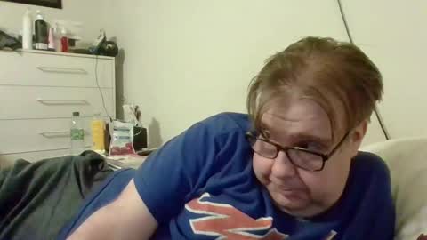 Snapshot of garyg930 chatting on 09.28.25 Gary online show from 09.28.25