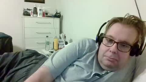 Snapshot of garyg930 chatting on 10.07.25 Gary online show from 10.07.25