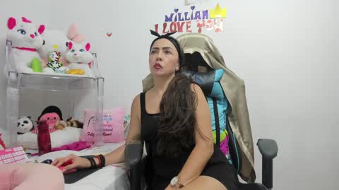 Snapshot of gatitasexy_hot_wet4u chatting on 12.10.24 Mfe online show from 12.10.24