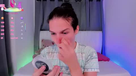 Snapshot of gatitavenecis1 chatting on 03.01.26 Vnecis Marn online show from 03.01.26