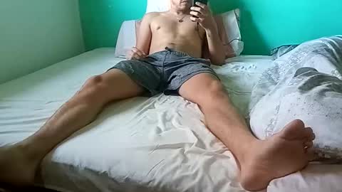 Snapshot of gatorem chatting on 11.09.25 Feidddd online show from 11.09.25