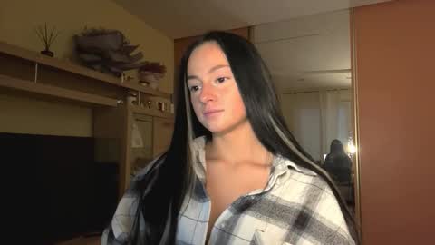 Snapshot of gaylashuhi chatting on 11.12.25 Stasy online show from 11.12.25