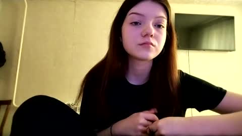 Snapshot of gaylenesniffin chatting on 03.18.26 Helga online show from 03.18.26