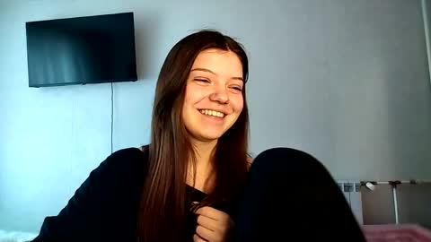 Snapshot of gaylenesniffin chatting on 04.14.26 Helga online show from 04.14.26