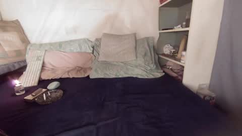 Snapshot of gayrobbin chatting on 10.08.25 gayrobbin online show from 10.08.25