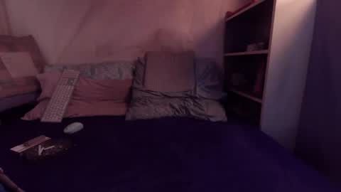 Snapshot of gayrobbin chatting on 10.11.25 gayrobbin online show from 10.11.25