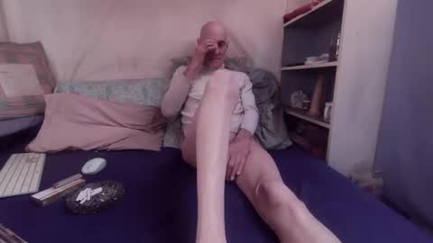 gayrobbin online show from 02.10.26