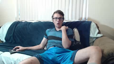 Snapshot of gdanch chatting on 01.05.25 G online show from 01.05.25