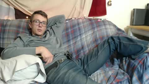 Snapshot of gdanch chatting on 01.22.25 G online show from 01.22.25