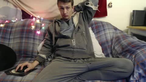 Snapshot of gdanch chatting on 01.22.25 G online show from 01.22.25