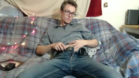 Snapshot of gdanch chatting on 01.23.25 G online show from 01.23.25