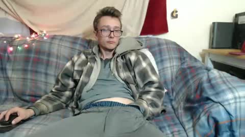 Snapshot of gdanch chatting on 01.24.25 G online show from 01.24.25