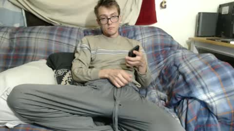 Snapshot of gdanch chatting on 01.30.25 G online show from 01.30.25