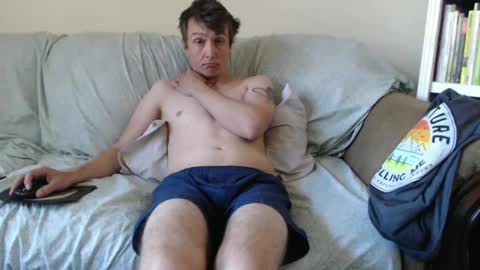 Snapshot of gdanch chatting on 02.18.25 G online show from 02.18.25