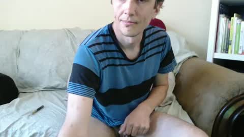 Snapshot of gdanch chatting on 02.21.25 G online show from 02.21.25