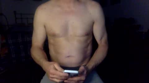 Snapshot of geetarluvver chatting on 02.22.25 geetarluvver online show from 02.22.25