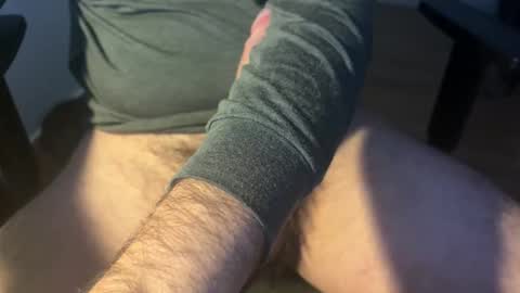 Snapshot of gegra chatting on 12.13.25 gegra online show from 12.13.25