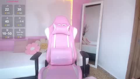 Snapshot of gemarush chatting on 12.21.25 Gema Rush online show from 12.21.25