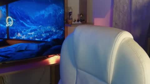 Snapshot of gemdominus chatting on 11.04.25 Gem Dominus online show from 11.04.25