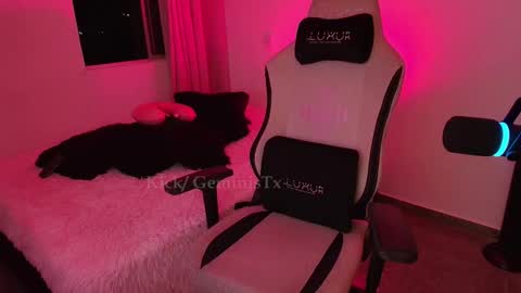 geminis11 online show from 12.20.25