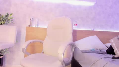 Snapshot of geminis_muentes chatting on 01.28.25 geminis muentes online show from 01.28.25