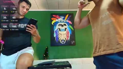 Snapshot of gendersonfit chatting on 11.17.25 gendersonfit online show from 11.17.25