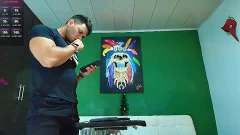 Snapshot of gendersonfit chatting on 11.19.25 gendersonfit online show from 11.19.25