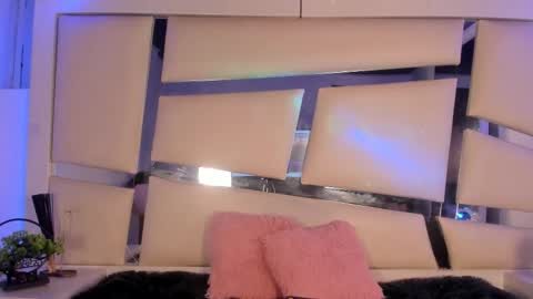 Snapshot of genesis_ask chatting on 11.30.25 Genesis online show from 11.30.25