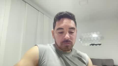 Snapshot of genesis_wb chatting on 02.12.25 genesis_wb online show from 02.12.25