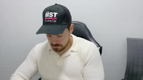 Snapshot of genesis_wb chatting on 10.14.25 genesis_wb online show from 10.14.25