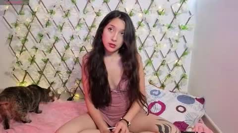 Snapshot of genet_ chatting on 10.25.25 genet_ online show from 10.25.25