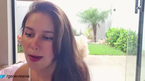 Snapshot of genevieeve chatting on 01.10.25 Genn online show from 01.10.25