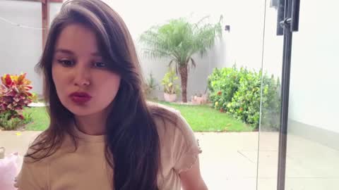 Snapshot of genevieeve chatting on 01.12.25 Genn online show from 01.12.25